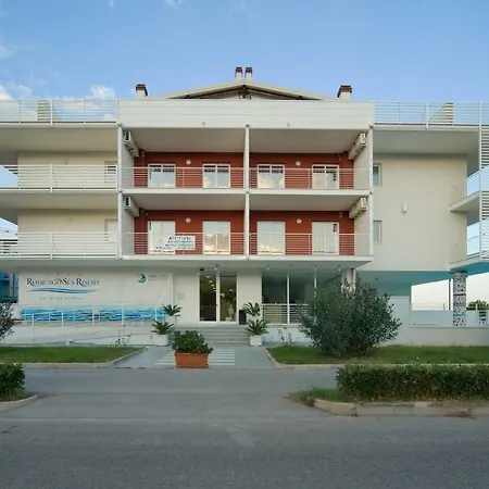 Ξενοδοχείο με διαμερίσματα Sea Rosburgo Roseto Degli Abruzzi