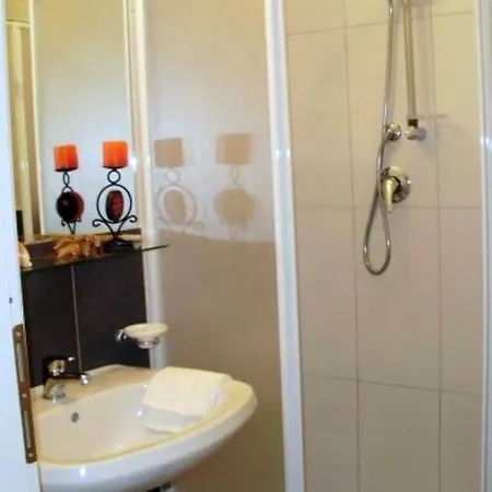 Ξενοδοχείο με διαμερίσματα Sea Rosburgo 4*