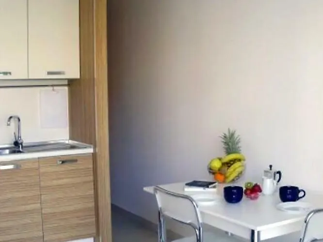 Ξενοδοχείο με διαμερίσματα Sea Rosburgo 4*