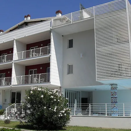 Lägenhetshotell Sea Rosburgo 4*